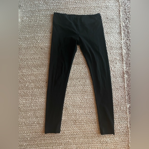 Black Lululemon Leggings - Picture 2 of 3